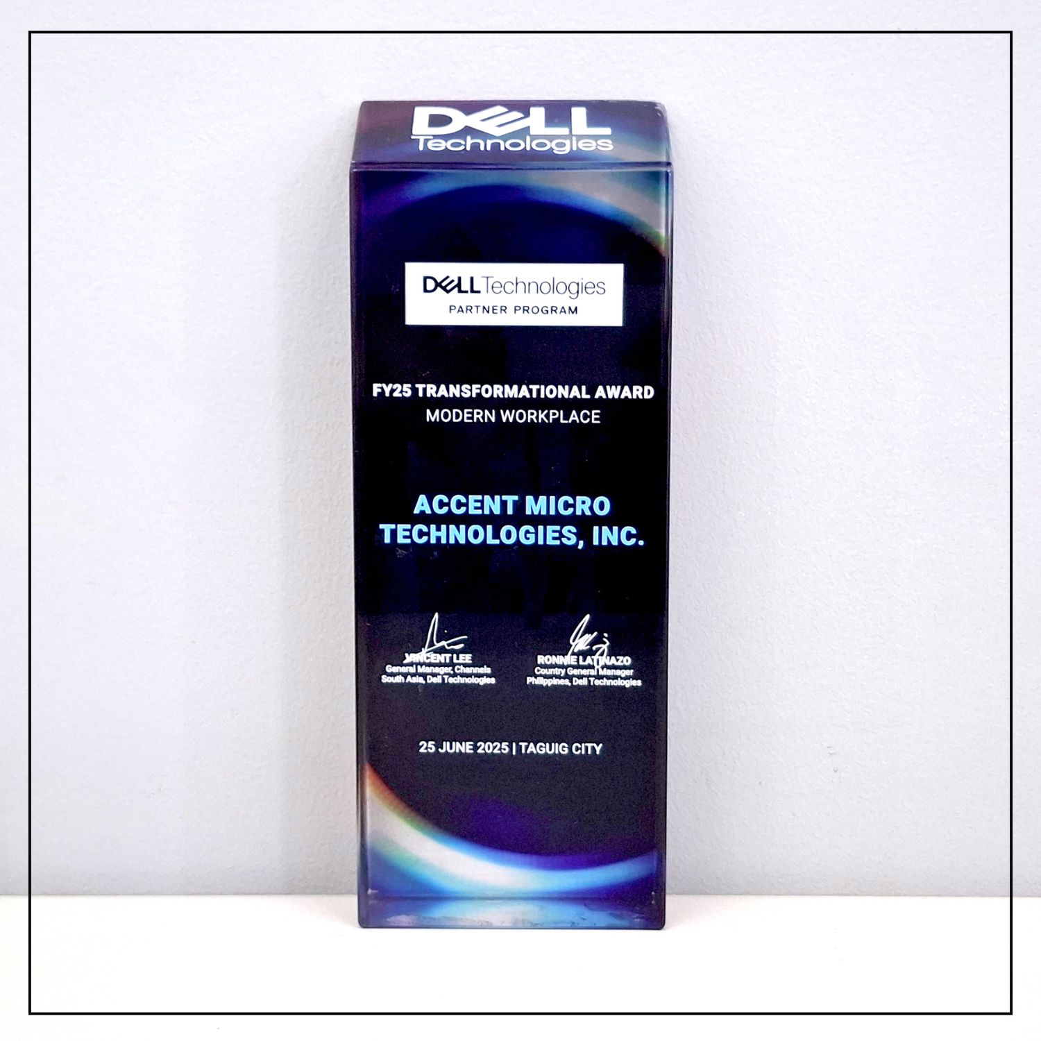 Featured Photo – Dell_FY25_Transformational_Award_AMTI
